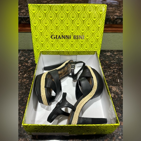 SOLD - Picture 1 of 10